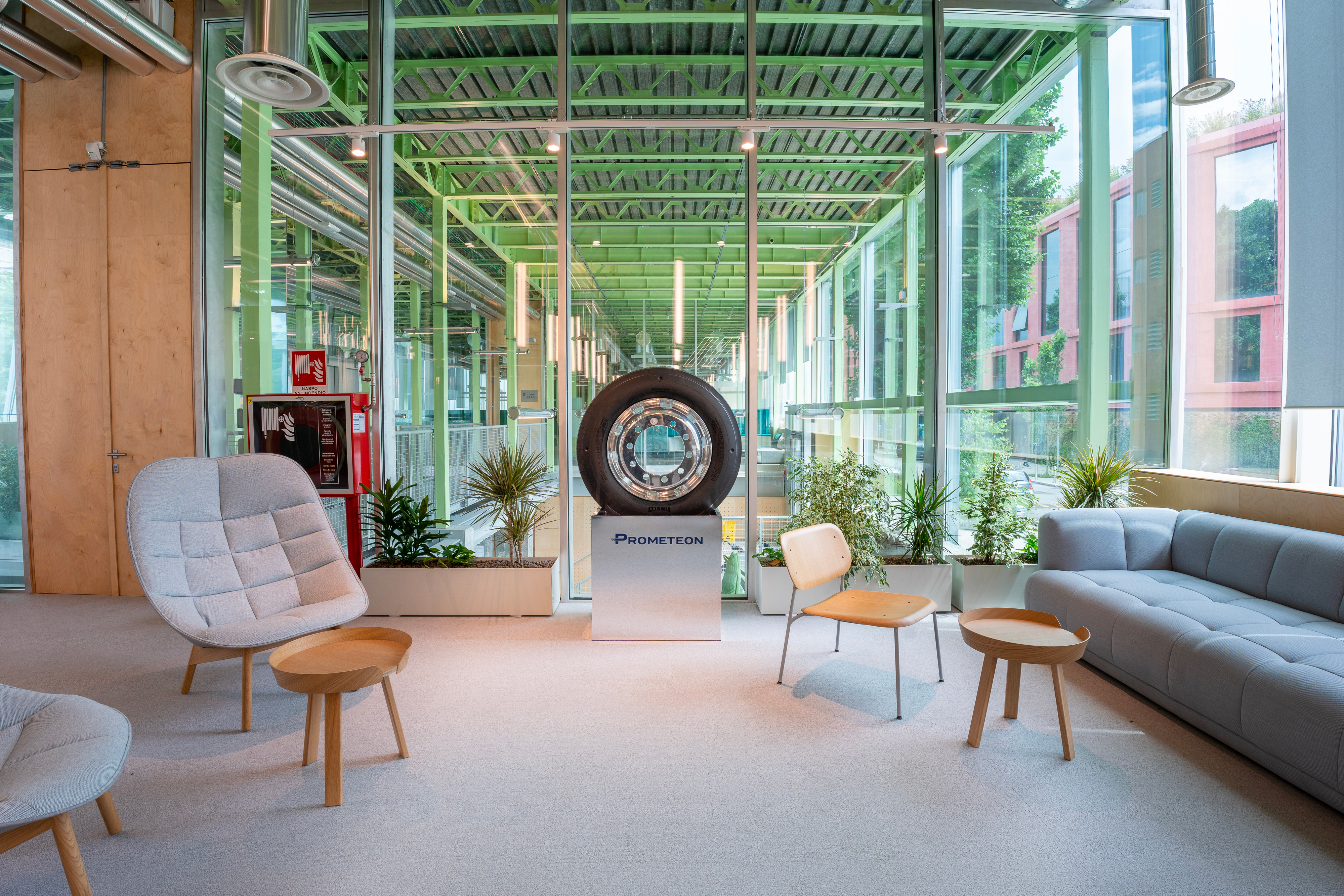 https://prometeon-website-assets.s3-eu-west-1.amazonaws.com/uploads/d2b5d4c7-45f8-4817-9ac5-22f99163524e.jpg